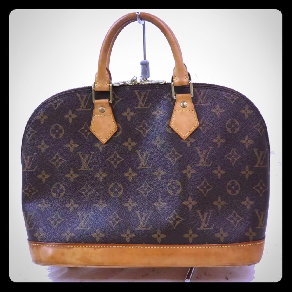 ❌Sold❌Authentic ❤️Louis Vuitton Alma pm handbag